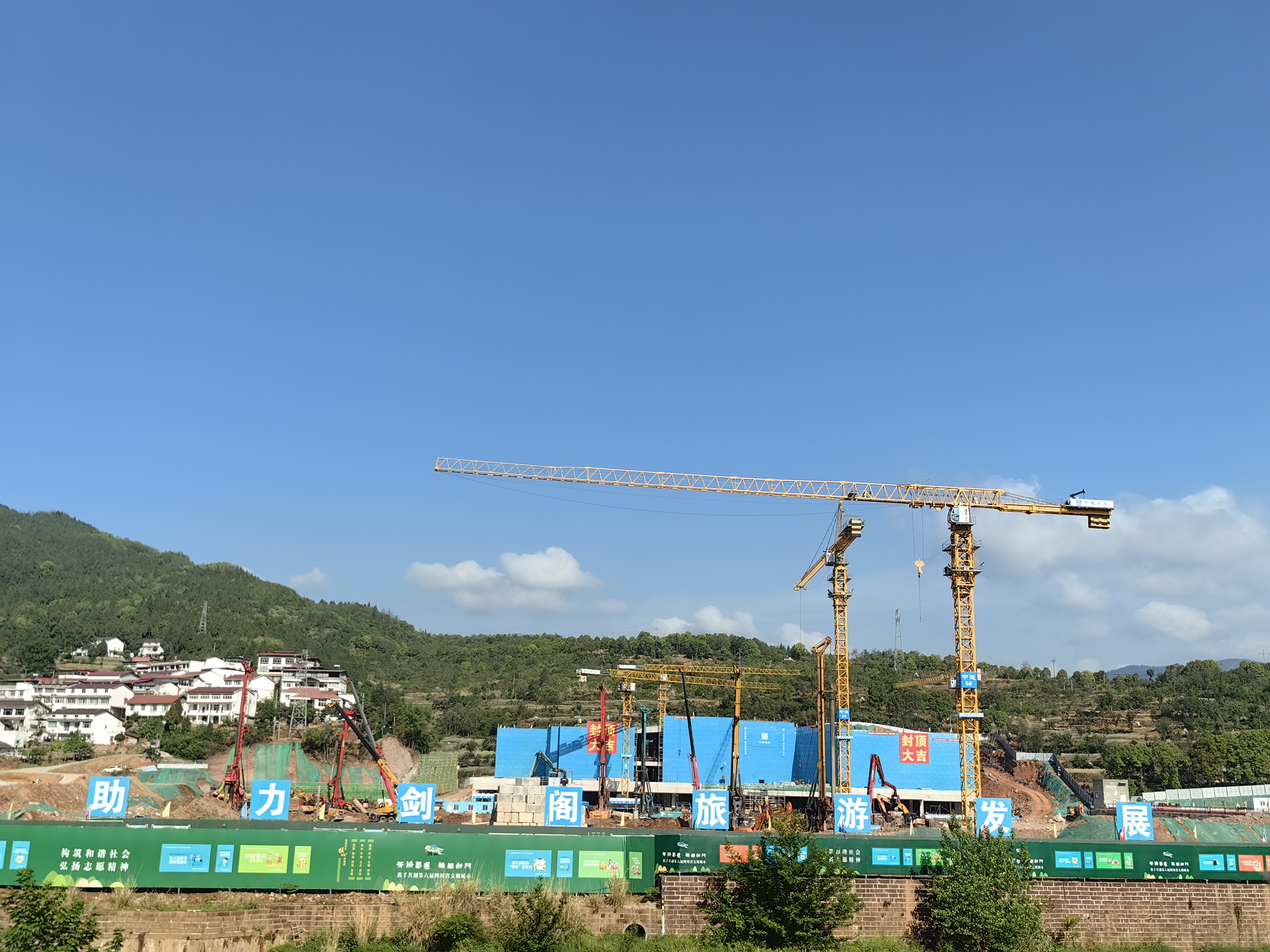 項(xiàng)目建設(shè)|廣元市劍門(mén)關(guān)游客中心（弱電系統(tǒng)及消防電系統(tǒng)）全面開(kāi)工